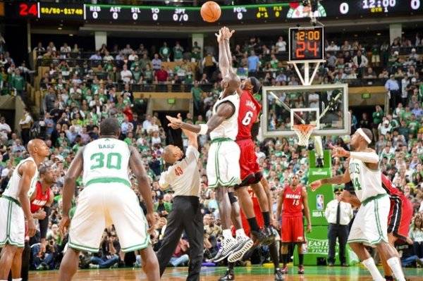 Плей-офф НБА: Джеймс нокаутирует Бостон и дарит Хит 7 игру