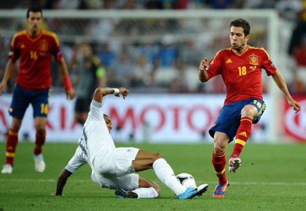 ЕВРО-2012: Испанцы переигрывают Францию