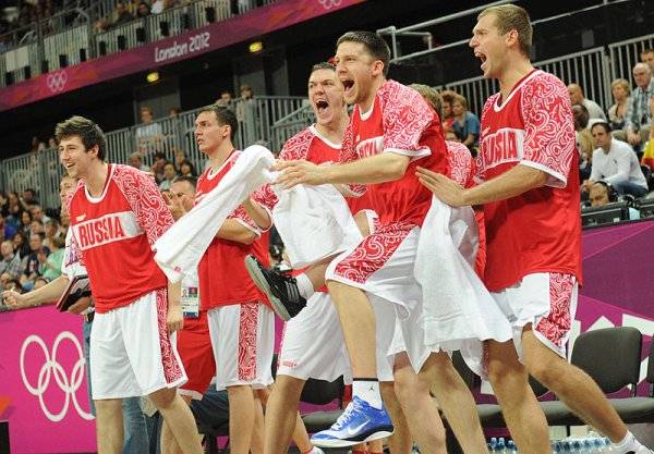 Олимпиада-2012: Баскетболисты России обыгрывают Испанию