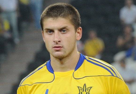 10 лучших футболистов украинской Премьер Лиги
